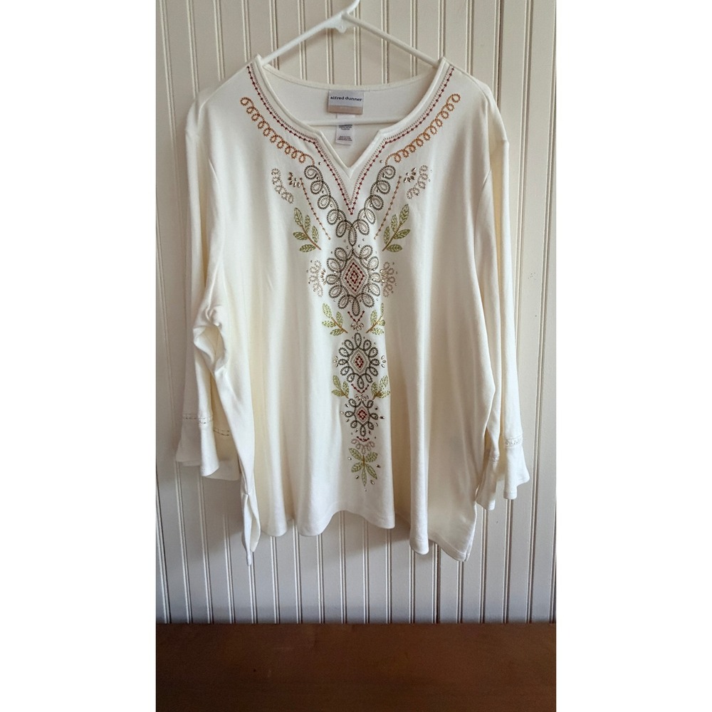 Alfred Dunner Woman Cream Embroidered Rhinestone Bell Sleeve Top 2X Shabby Chic